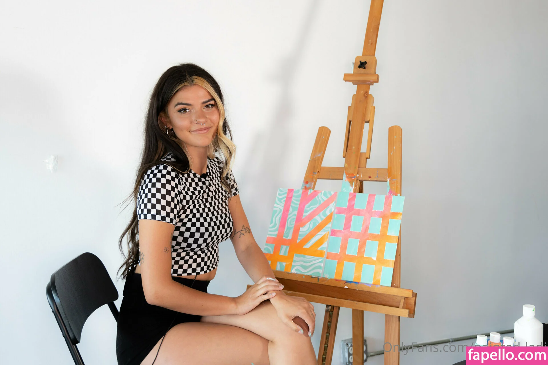 issameg Onlyfans Photo Gallery 