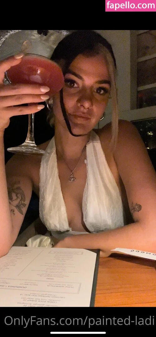 issameg Onlyfans Photo Gallery 