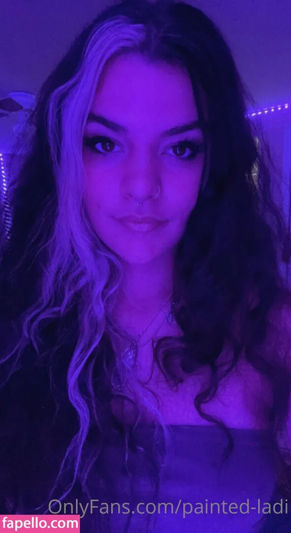 issameg Onlyfans Photo Gallery 