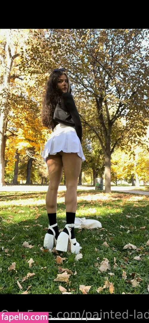 issameg Onlyfans Photo Gallery 