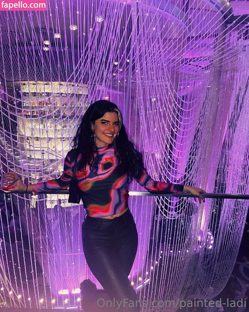 issameg Onlyfans Photo Gallery 