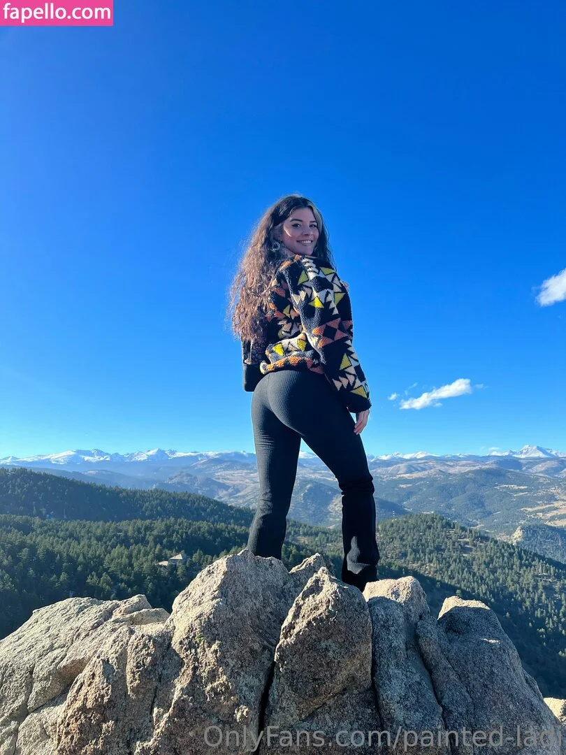 issameg Onlyfans Photo Gallery 