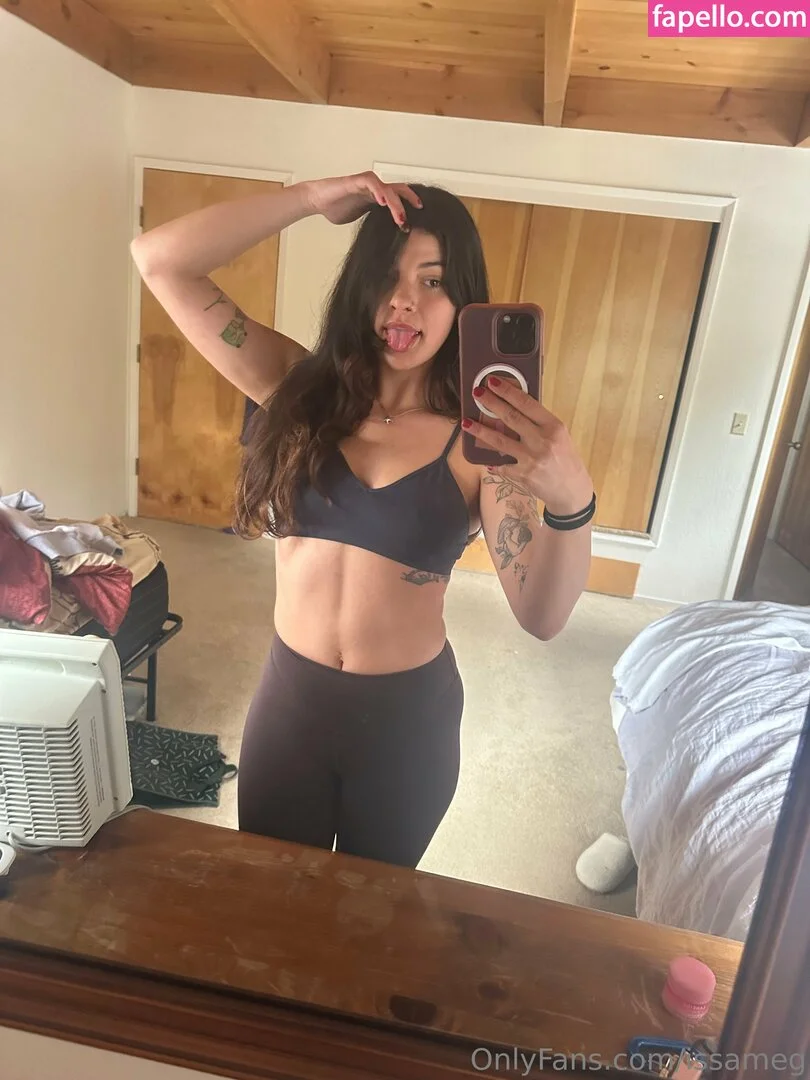 issameg Onlyfans Photo Gallery 