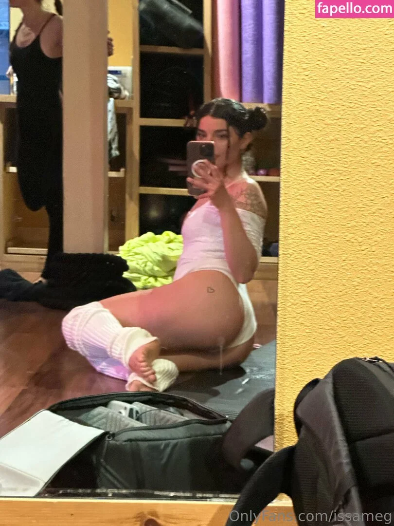 issameg Onlyfans Photo Gallery 