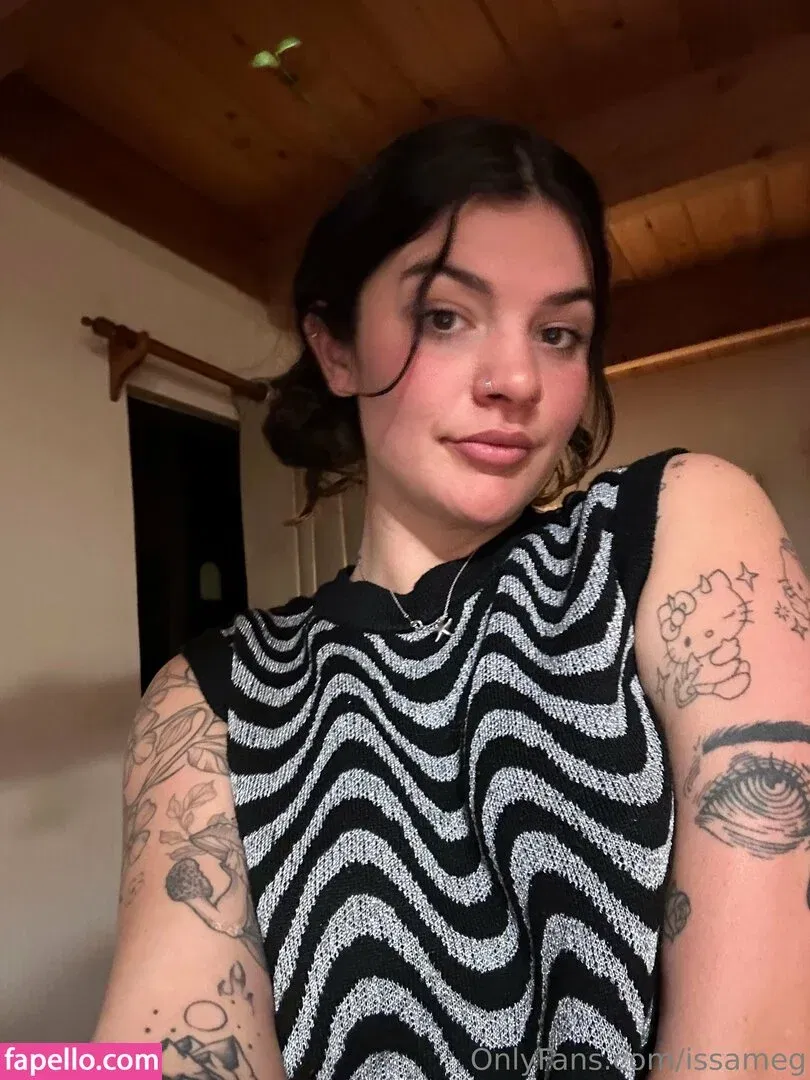 issameg Onlyfans Photo Gallery 