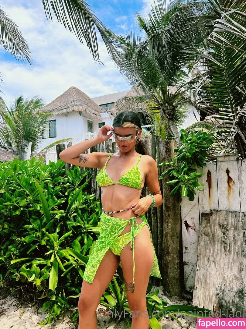 issameg Onlyfans Photo Gallery 