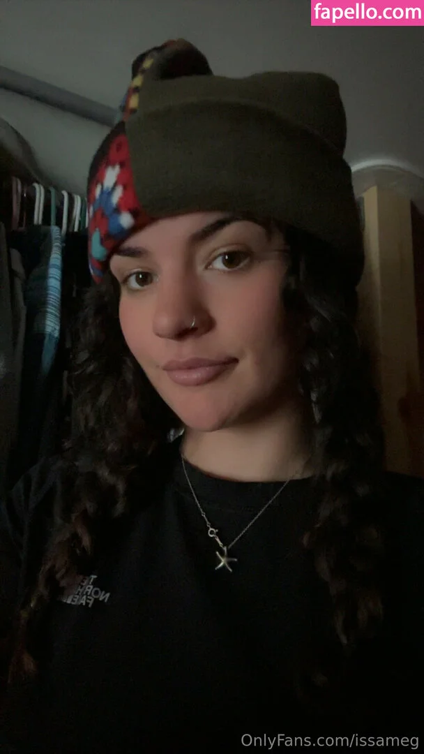 issameg Onlyfans Photo Gallery 