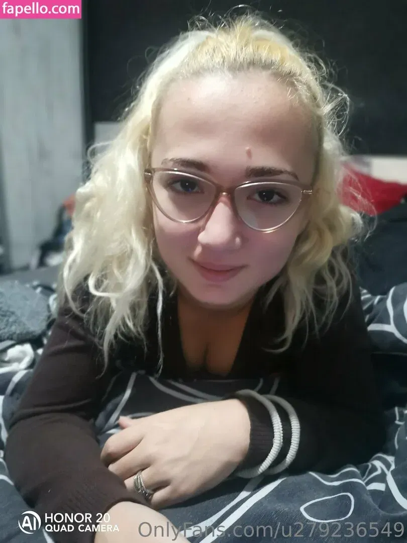 u279236549 Onlyfans Photo Gallery 