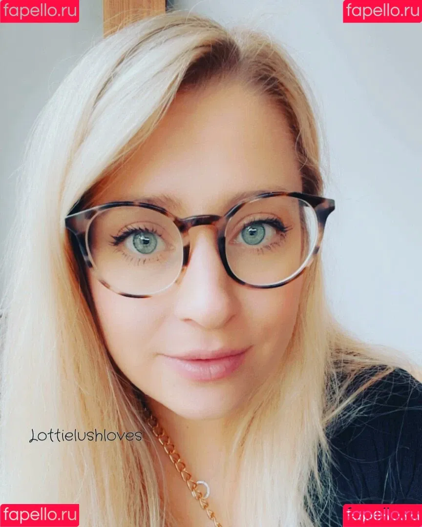 lottielushloves Onlyfans Photo Gallery 