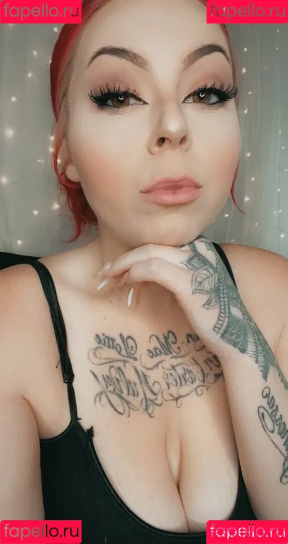 redxsiren Onlyfans Photo Gallery 