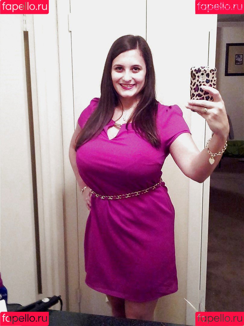 Avery Milla Onlyfans Photo Gallery 