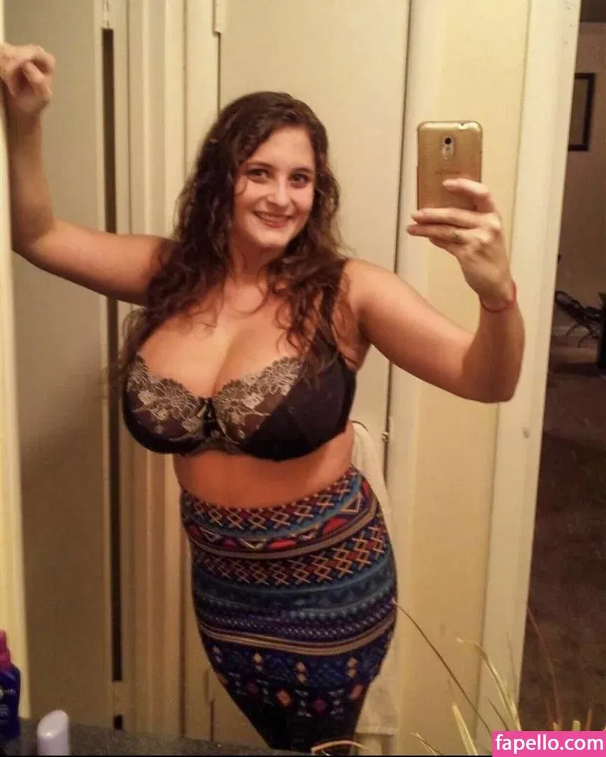 Avery Milla Onlyfans Photo Gallery 