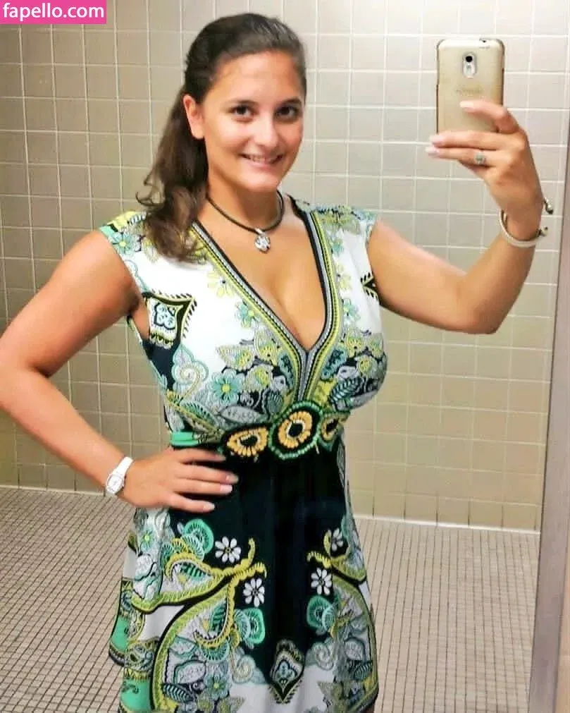 Avery Milla Onlyfans Photo Gallery 