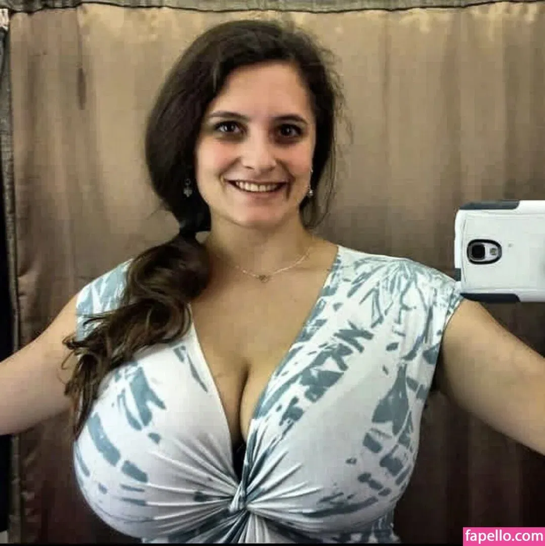 Avery Milla Onlyfans Photo Gallery 