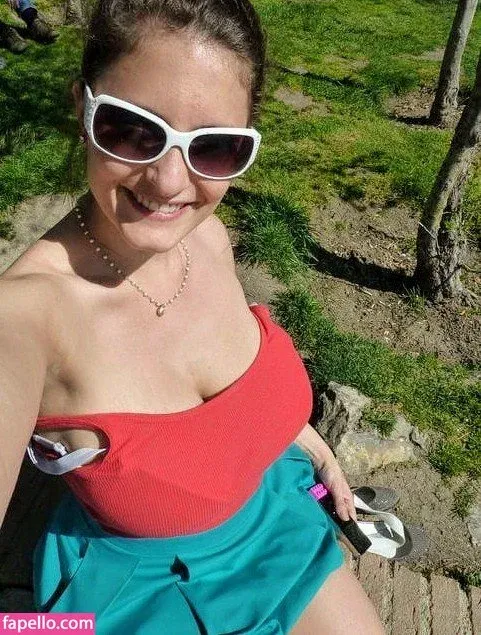 Avery Milla Onlyfans Photo Gallery 