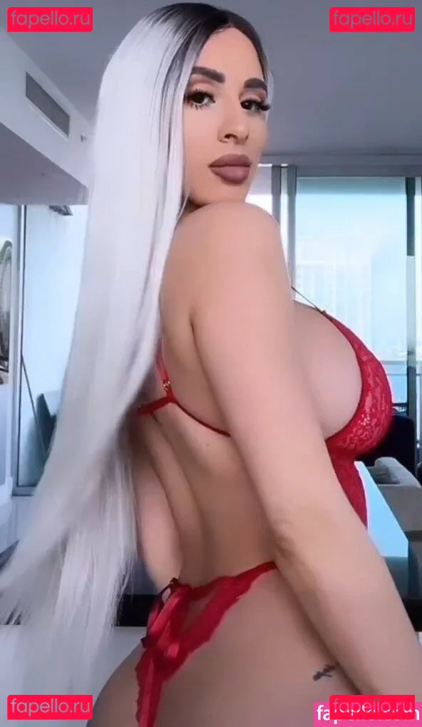 Maya_Di Onlyfans Photo Gallery 