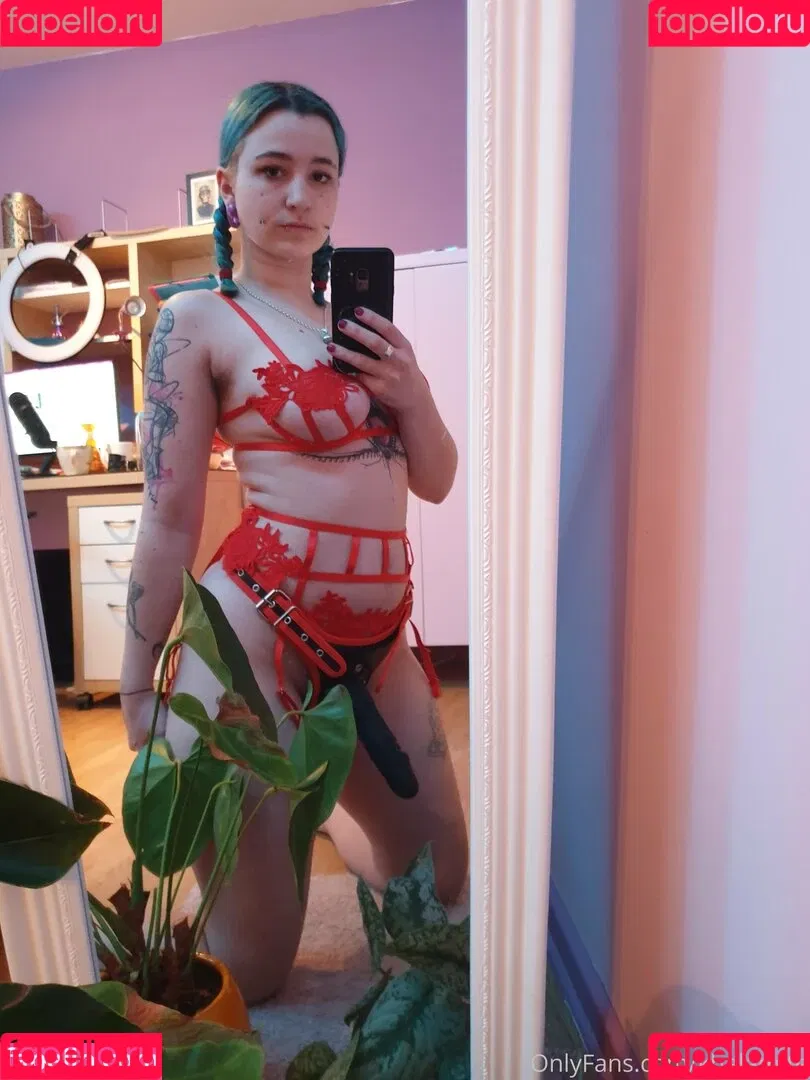 khalamite Onlyfans Photo Gallery 