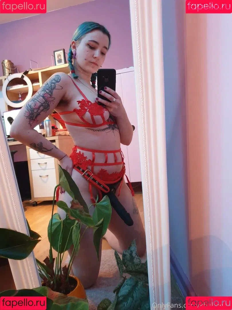 khalamite Onlyfans Photo Gallery 