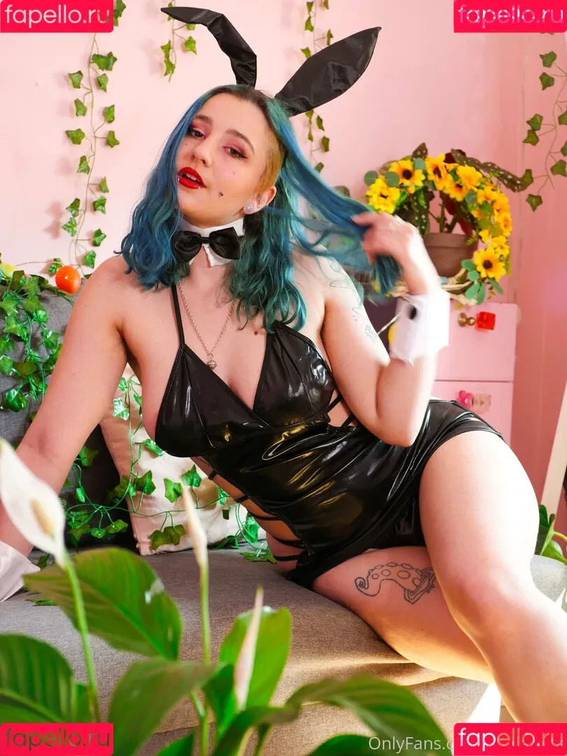 khalamite Onlyfans Photo Gallery 