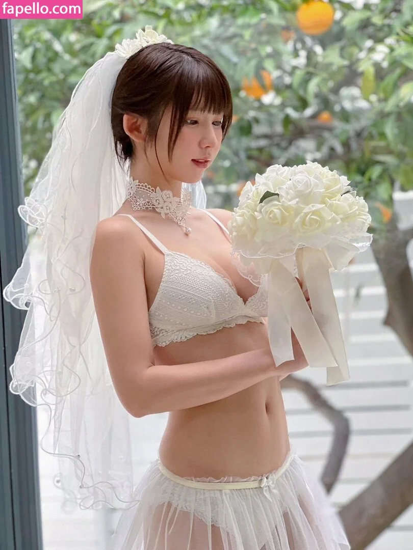 emiserinaa Onlyfans Photo Gallery 