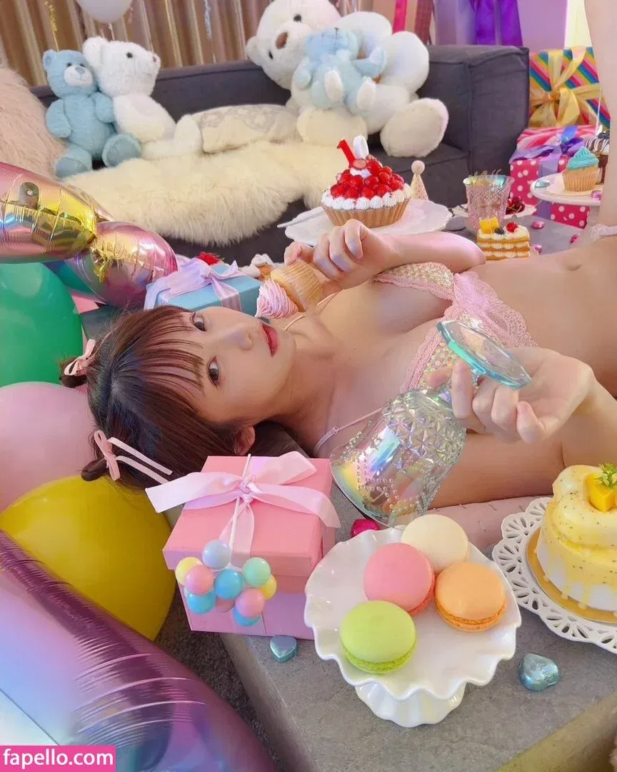 emiserinaa Onlyfans Photo Gallery 