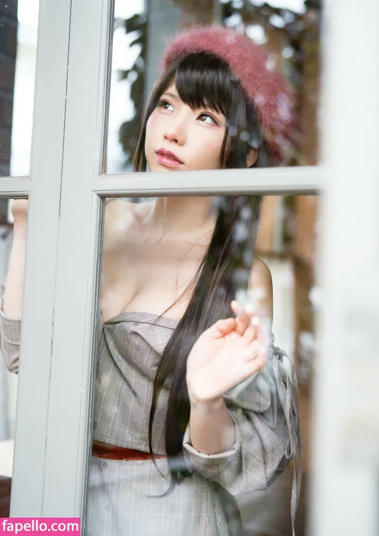 emiserinaa Onlyfans Photo Gallery 