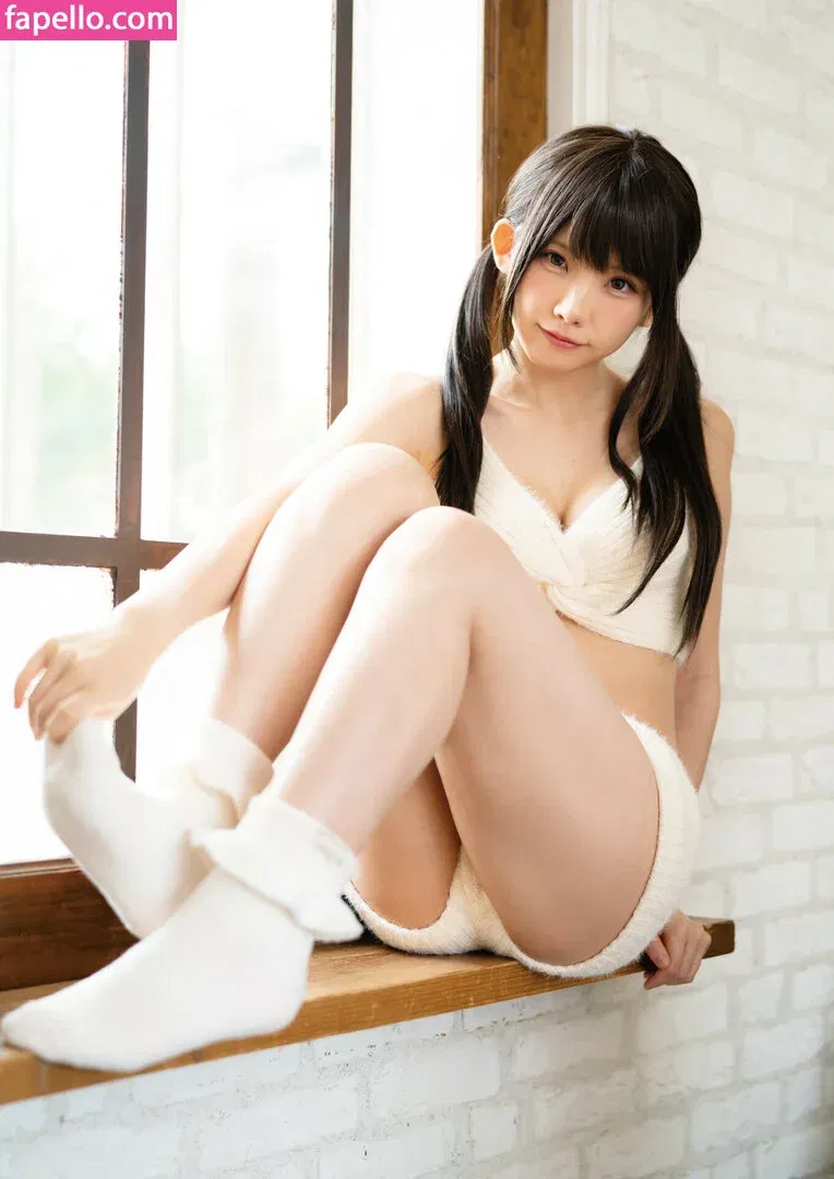 emiserinaa Onlyfans Photo Gallery 