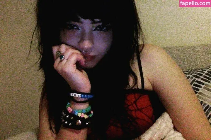 vampir3kitt3n Onlyfans Photo Gallery 