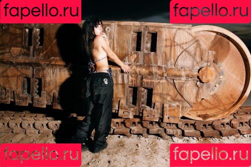 vampir3kitt3n Onlyfans Photo Gallery 