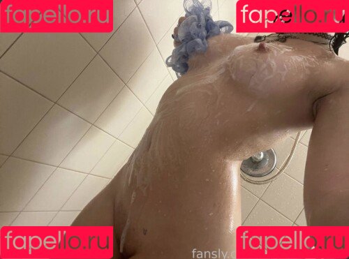 vampir3kitt3n Onlyfans Photo Gallery 