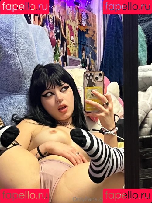 vampir3kitt3n Onlyfans Photo Gallery 