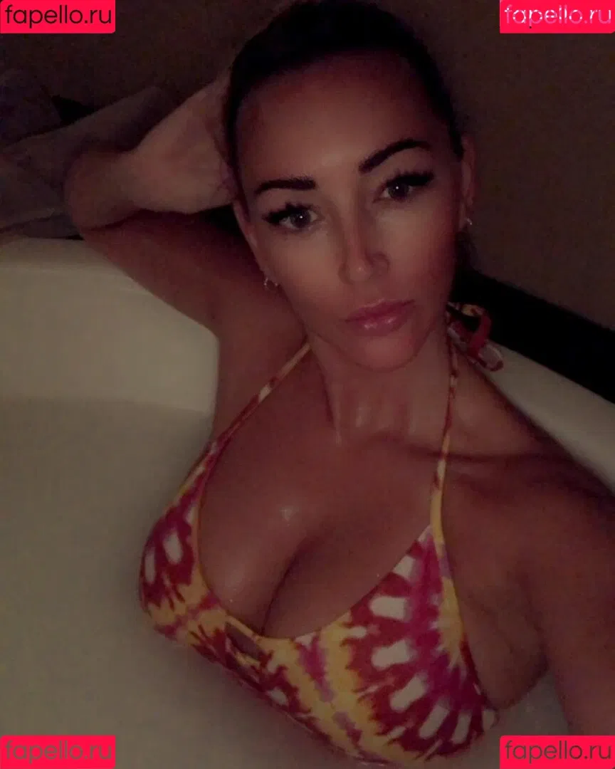 Lorna Gilly Onlyfans Photo Gallery 