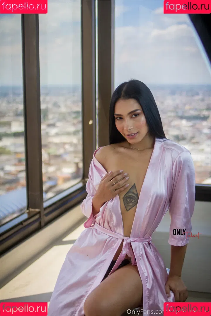 danielaantury Onlyfans Photo Gallery 
