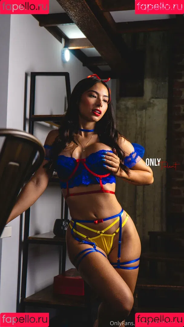 danielaantury Onlyfans Photo Gallery 
