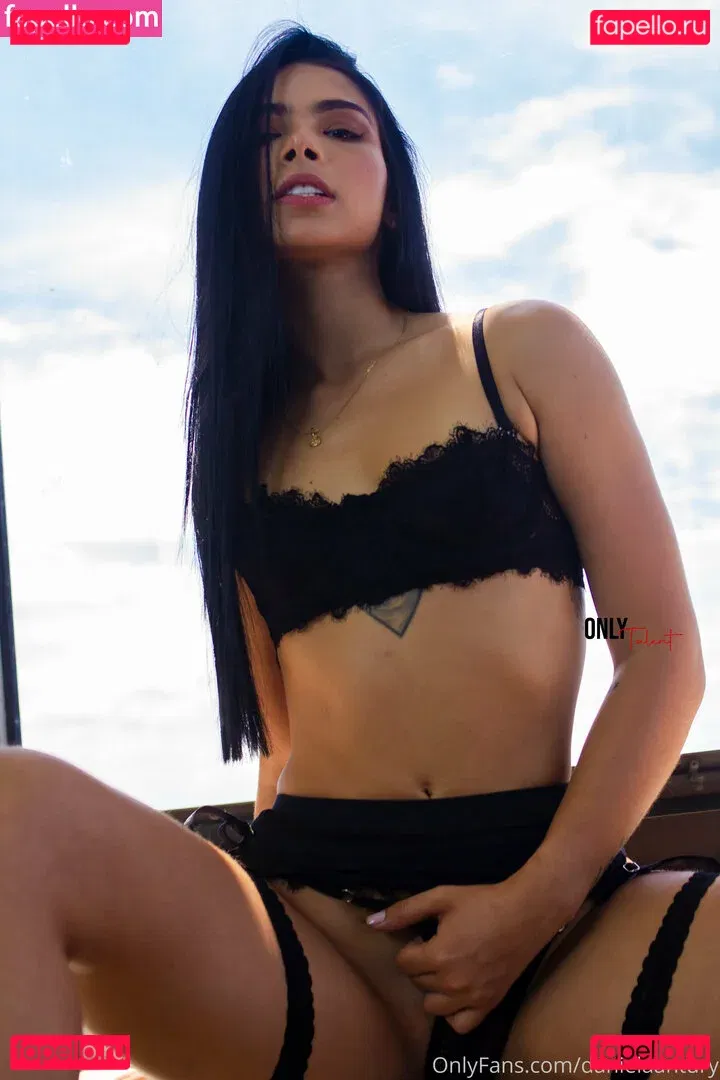 danielaantury Onlyfans Photo Gallery 