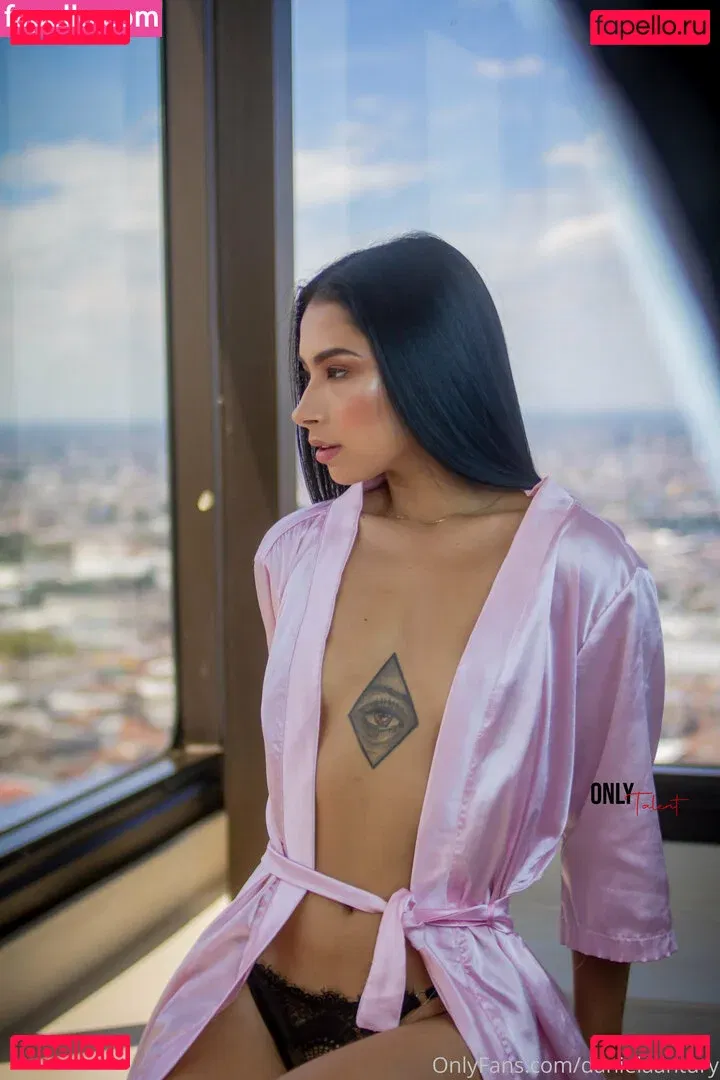danielaantury Onlyfans Photo Gallery 