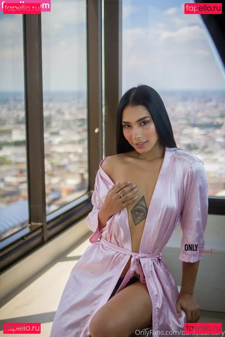 danielaantury Onlyfans Photo Gallery 