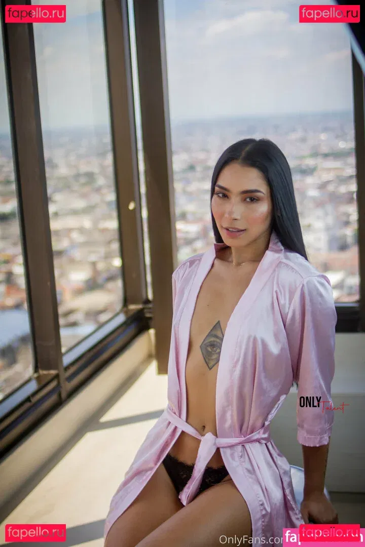 danielaantury Onlyfans Photo Gallery 