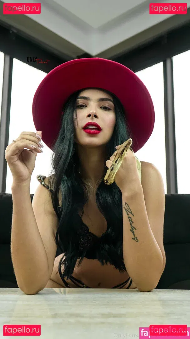 danielaantury Onlyfans Photo Gallery 