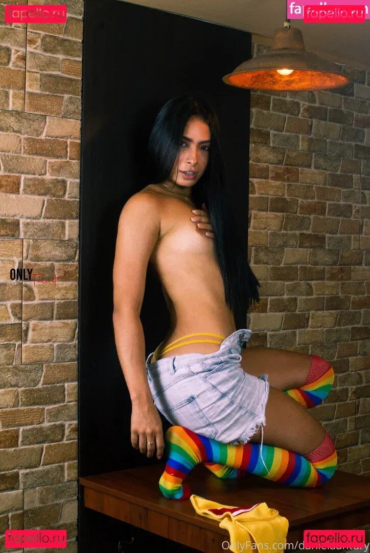 danielaantury Onlyfans Photo Gallery 