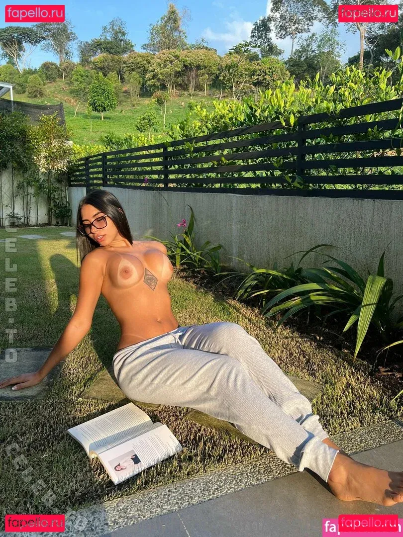 danielaantury Onlyfans Photo Gallery 