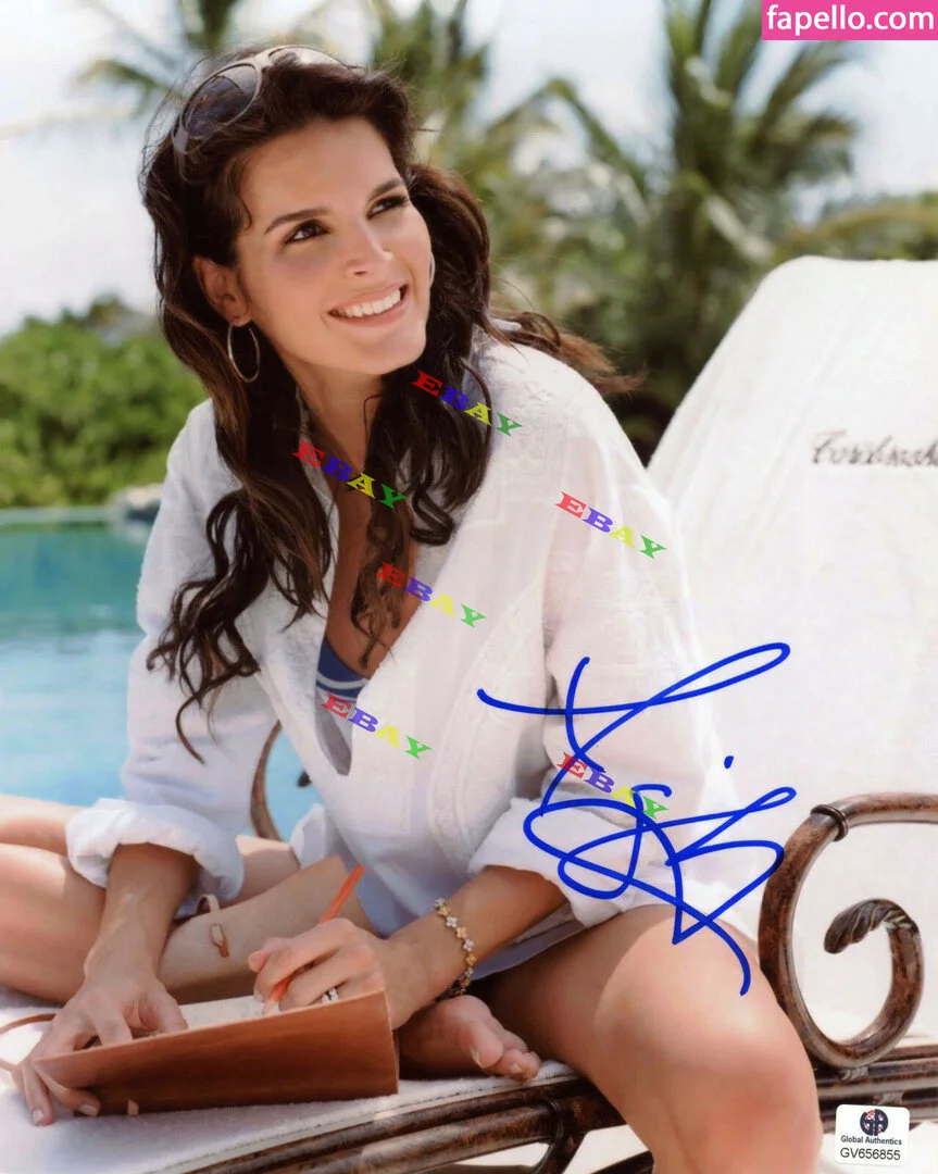 Angie Harmon Onlyfans Photo Gallery 
