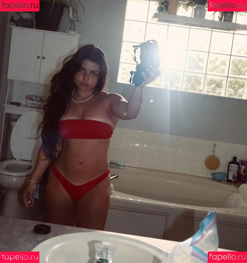 Raeleerudolph22 Onlyfans Photo Gallery 