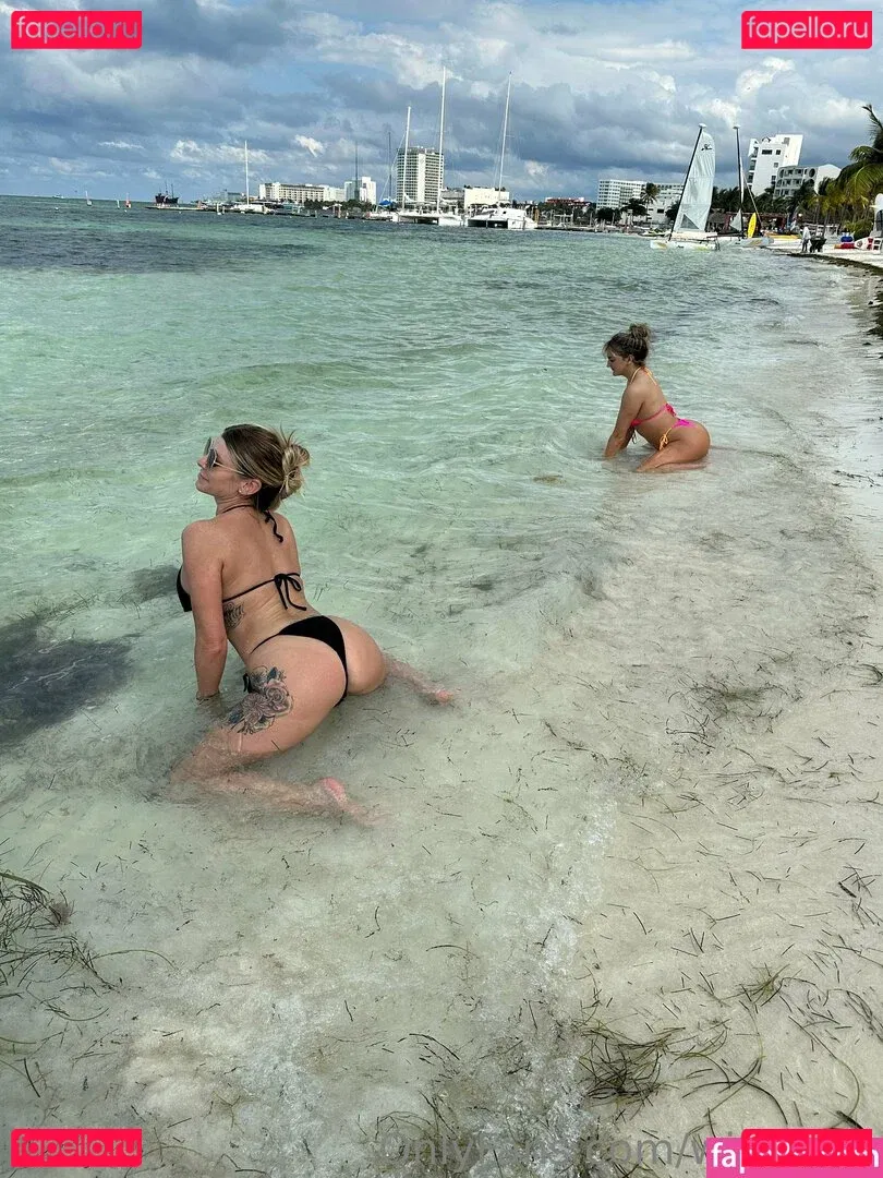 wifeywet Onlyfans Photo Gallery 