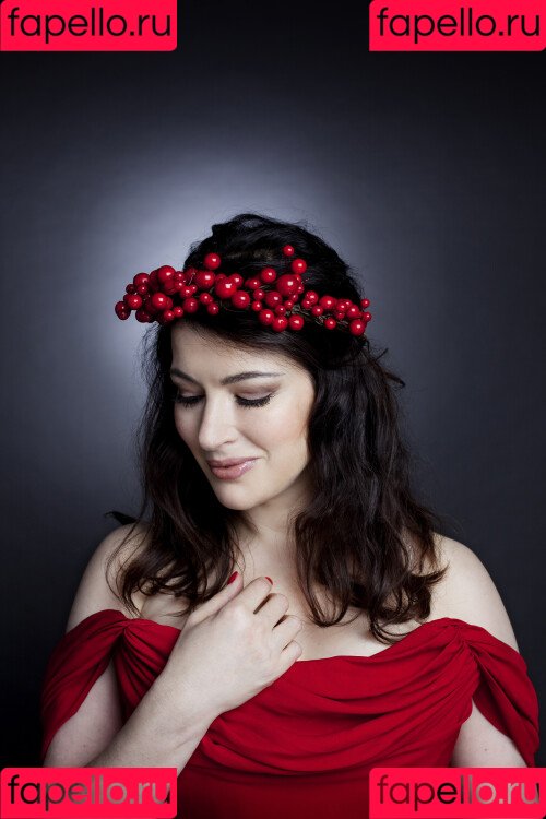 Nigella Lawson Onlyfans Photo Gallery 