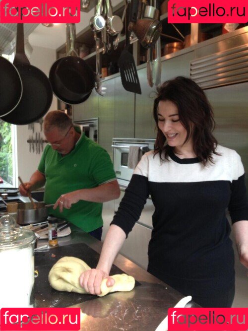 Nigella Lawson Onlyfans Photo Gallery 