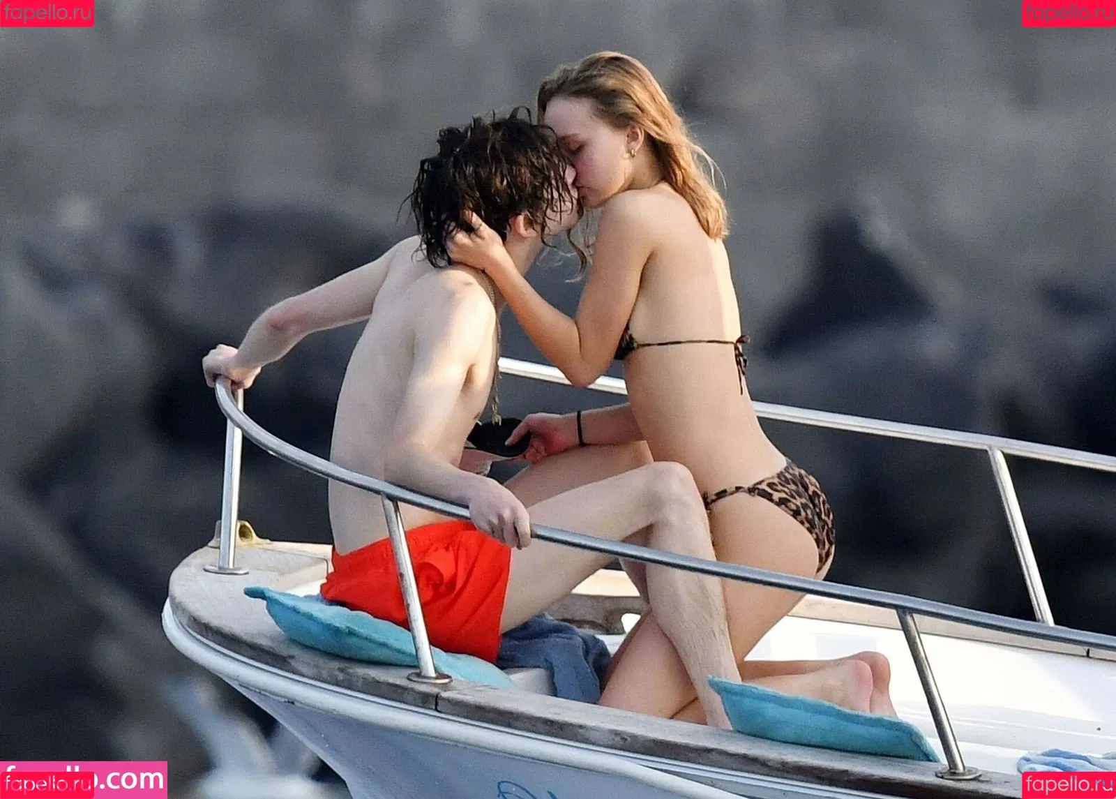 Lily-Rose Depp Onlyfans Photo Gallery 