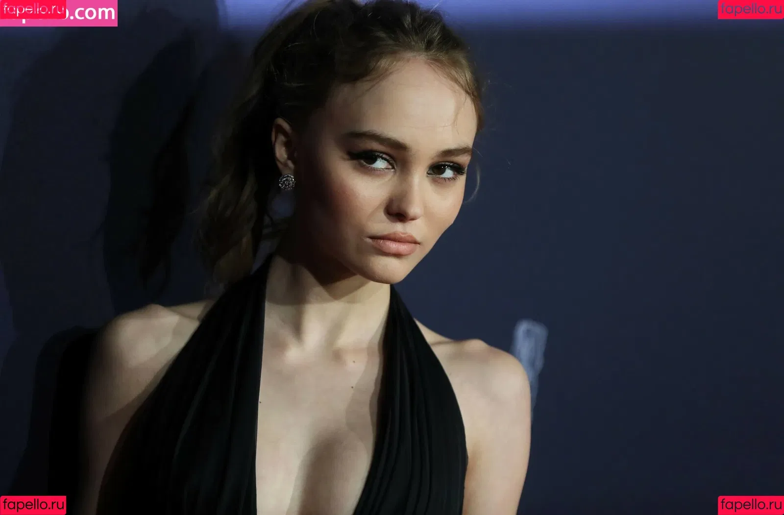 Lily-Rose Depp Onlyfans Photo Gallery 