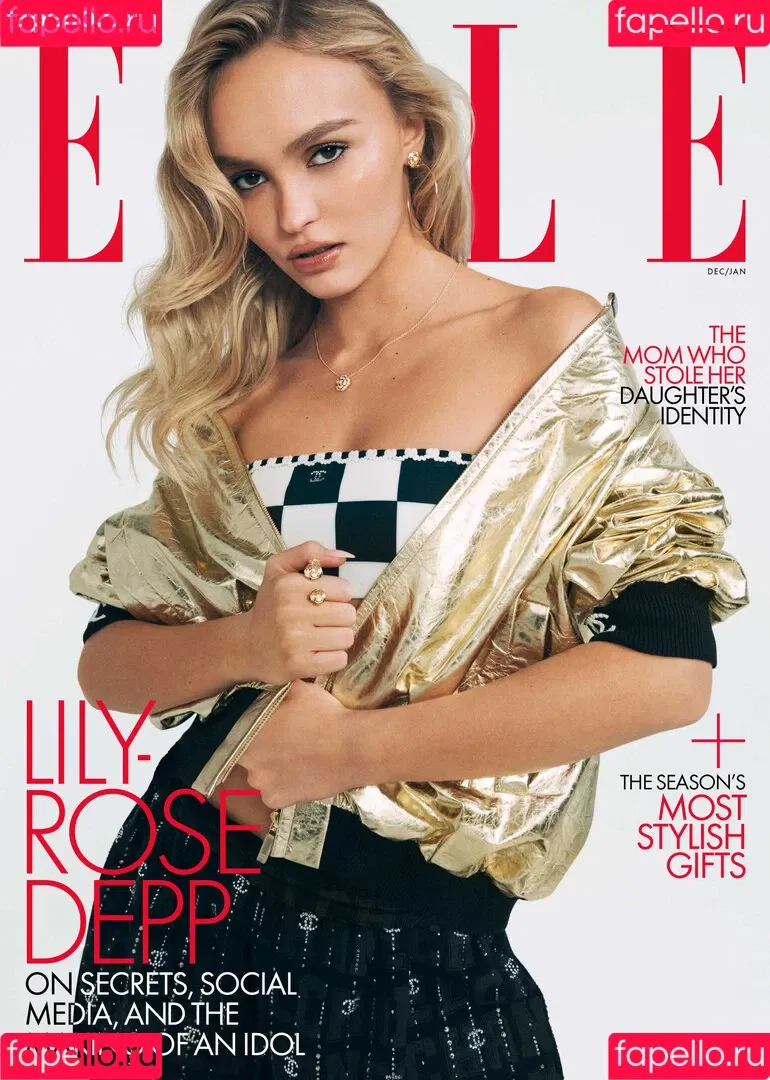Lily-Rose Depp Onlyfans Photo Gallery 