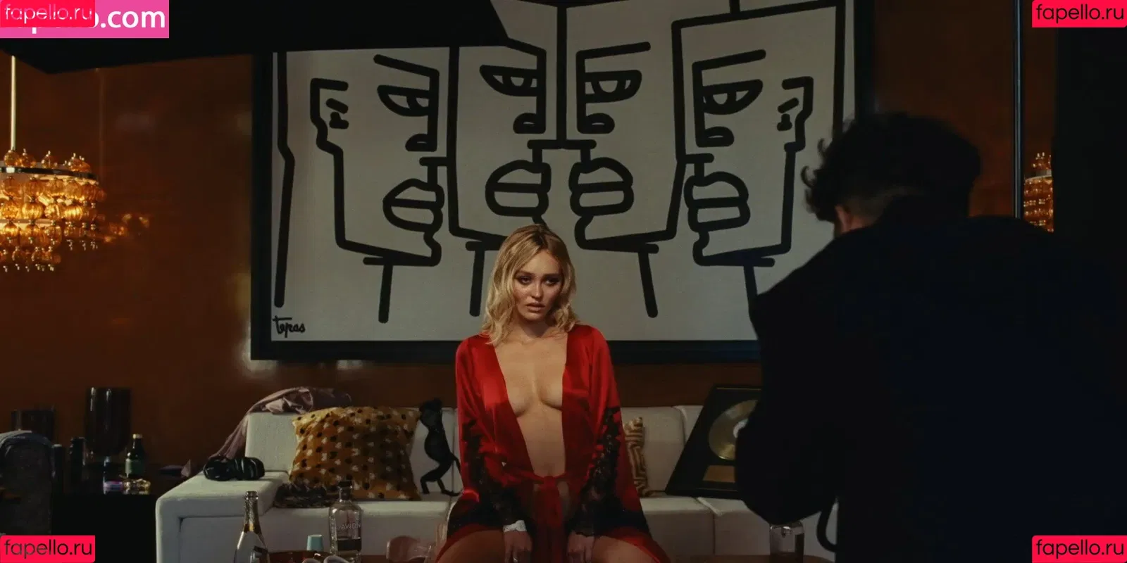 Lily-Rose Depp Onlyfans Photo Gallery 